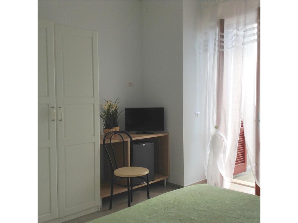 Hotel Santa Rosalia مارينا دي كاميروتا المظهر الخارجي الصورة