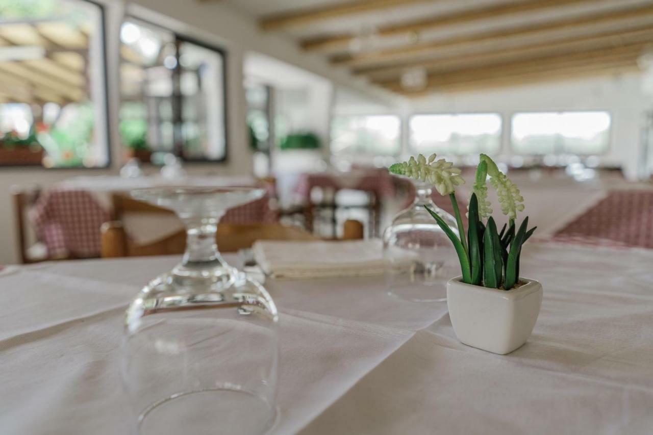 Hotel Santa Rosalia مارينا دي كاميروتا المظهر الخارجي الصورة